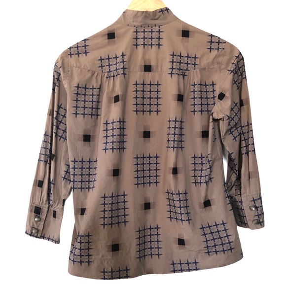 DEMA Modern Ruffle Button Down Top Size Small - Picture 2 of 11